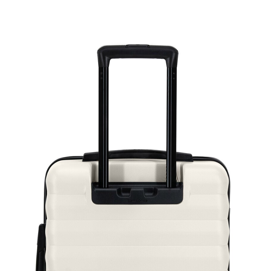 Samsonite Xion Pro Spinner Carry-On&trade; in the color Off-White. image number 7